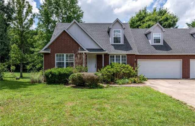 9763  E Plentywood  RD - 9763 East Plentywood Road, Benton County, AR 72712