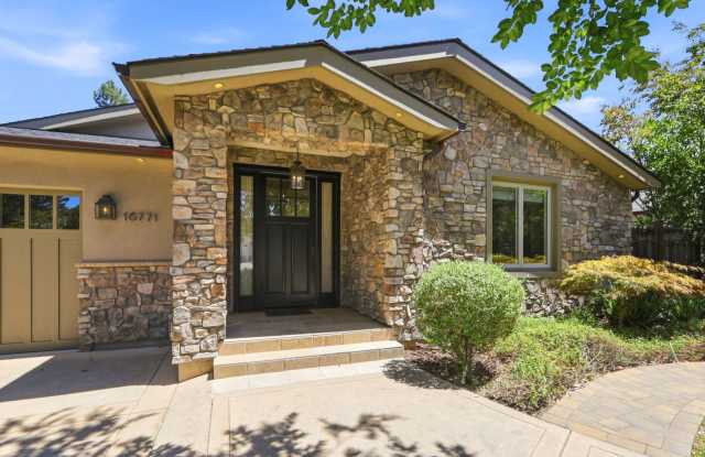 Beautiful 4-Bedroom 3.5-Bathroom Los Gatos Home Gallery 3