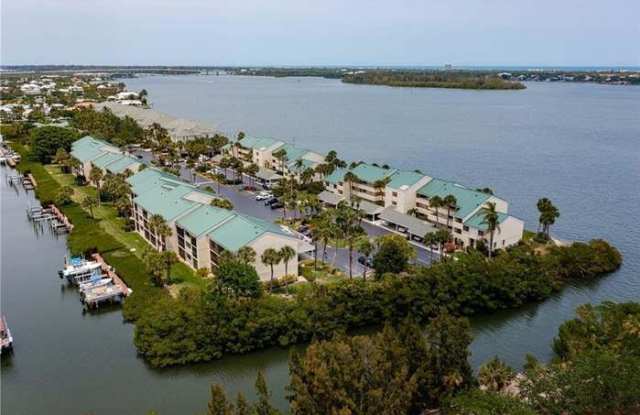 1825 Tarpon Lane photos photos