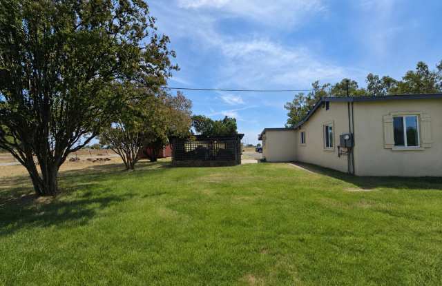 10990 Twin Cities Road Gallery 2