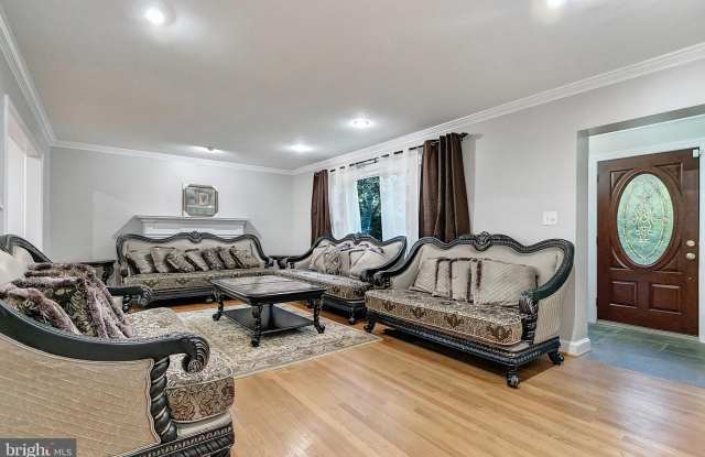 2108 48TH Street NW Gallery 3