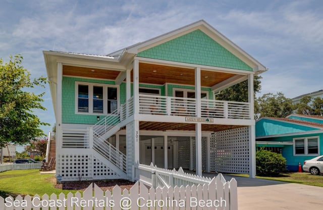 301 Fayetteville Ave - 301 Fayetteville Avenue, Carolina Beach, NC 28428