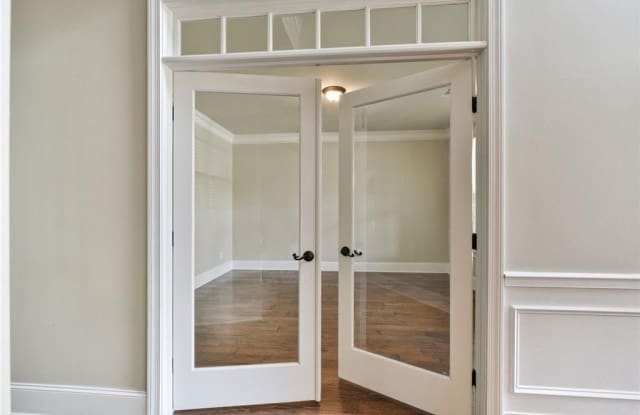 4530 Fernbrook Place Gallery 2