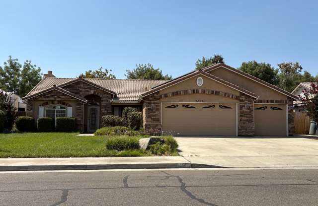 NW Visalia Home with pool Available Now! - 2409 North Linda Vista Street, Visalia, CA 93291