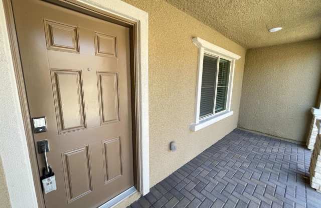Stunning Summerlin 3 bedroom Townhouse in Gated Community photos photos