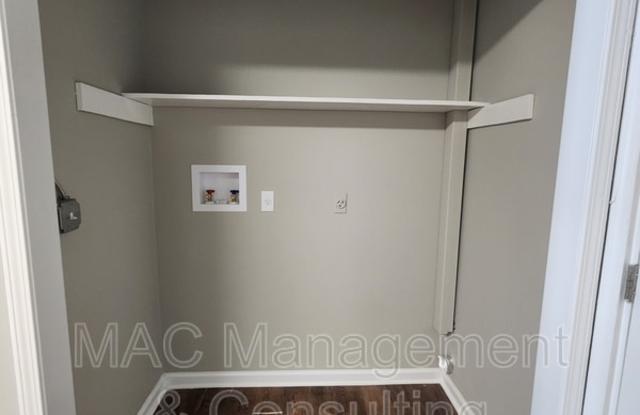 1495 Autumn Avenue - 3 Gallery 4