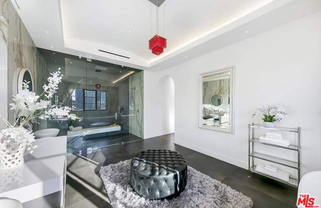 2321 Castilian Dr Gallery 4
