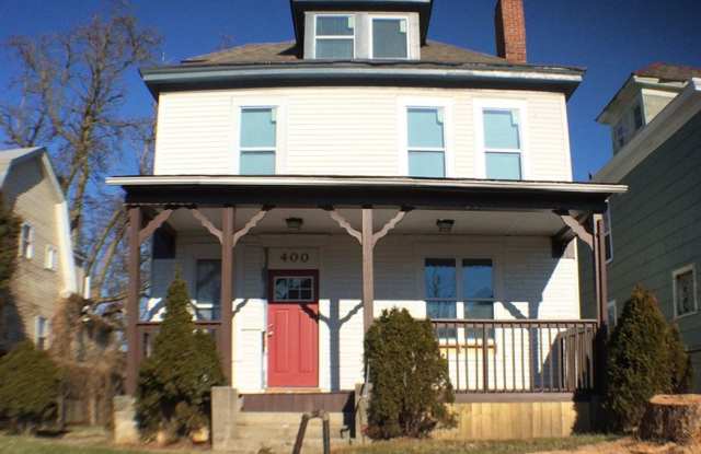OSU Central Campus Single Family Home! W/ Central Air and Off-Street Parking photos photos