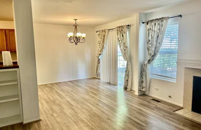 2375 Stoughton Circle Gallery 4