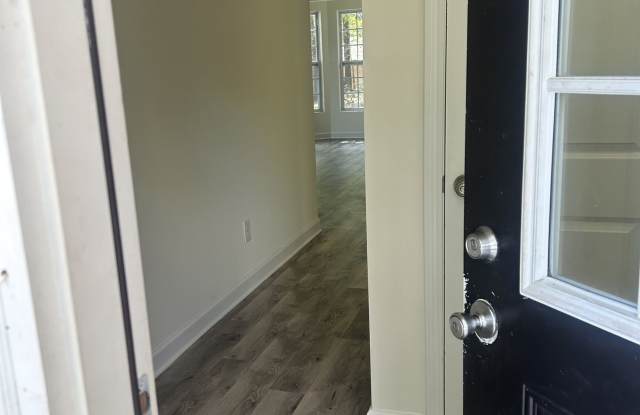 7040 Hassana Lane Gallery 2