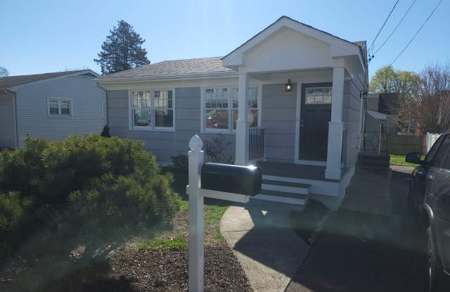 535 Merritt Street photos photos