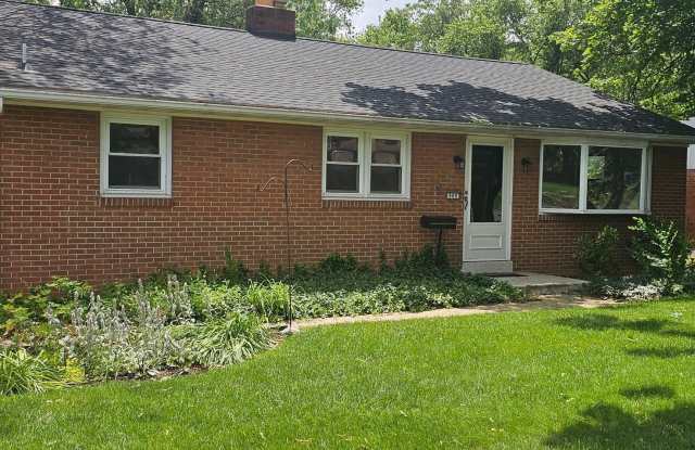 660 GROFF AVENUE photos photos
