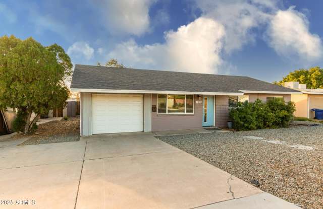 1010 S HARDY Drive photos photos