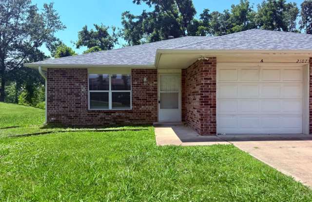 ***2107 A Oakwood Avenue*** photos photos
