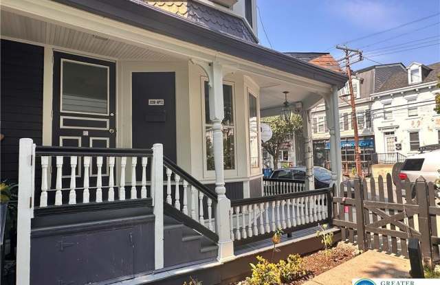 320 Cattell Street Gallery 1