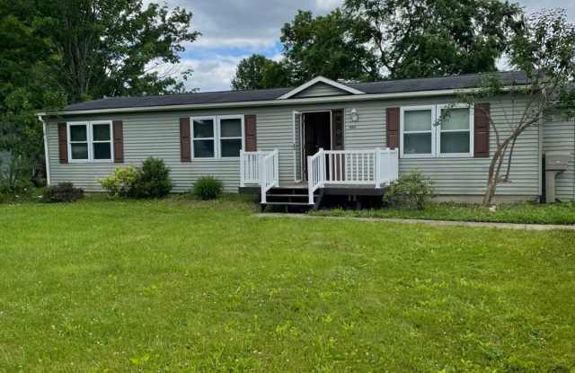 493 Aurora Drive - 493 Aurora Drive, Churchill, OH 44505