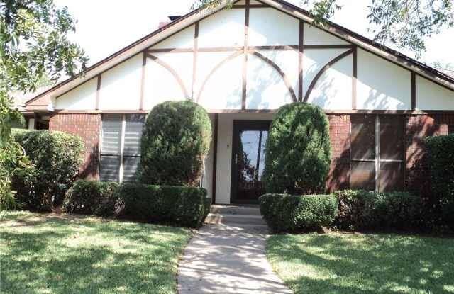 4617 Catclaw Drive photos photos