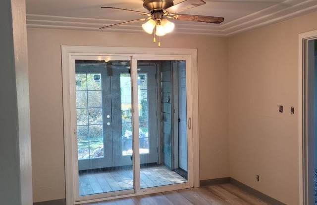 Supper cute 3 bedroom 1 bath house. This house has lots of charm. The upstairs is one big bedroom. Has a gas fireplace and laundry room - 2348 Vine Avenue, Klamath Falls, OR 97601