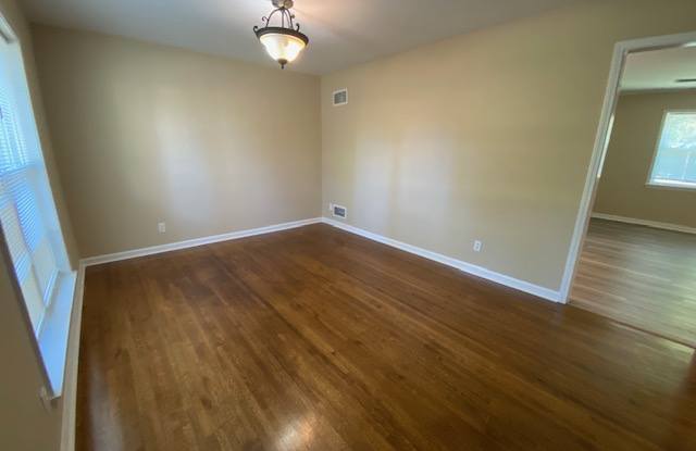6297 Bronte Avenue Gallery 4