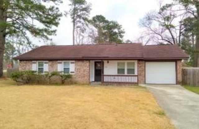 Cute, one story brick 3 Bedroom Brick Home photos photos