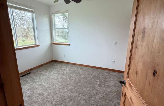 3 bedroom 2 bath custom home Gallery 3