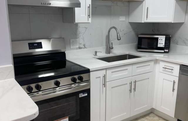 6161 N Hoyne Avenue photos photos