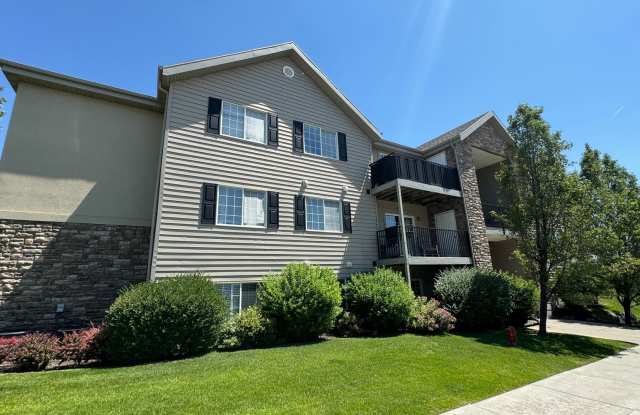 3 bedroom 2 bath!! Available Now!! - 1441 WestBury Way, Lehi, UT 84043