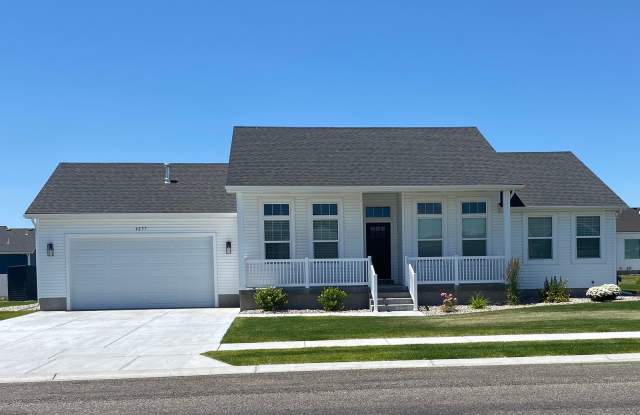 3 Bed, 2 Bath Single Family Home w/ 2-Car Garage - BRAND NEW - Idaho Falls - 4237 Hemingway, Bonneville County, ID 83401