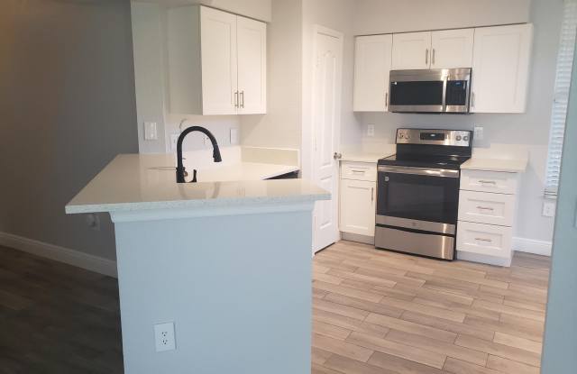 909 Belmont Place unit: 909 photos photos