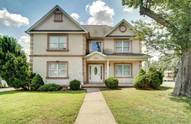355 Green St photos photos