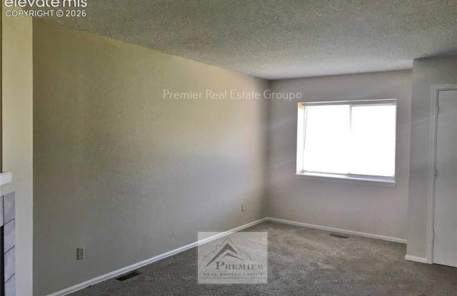 513 Comanche Village Drive Gallery 4