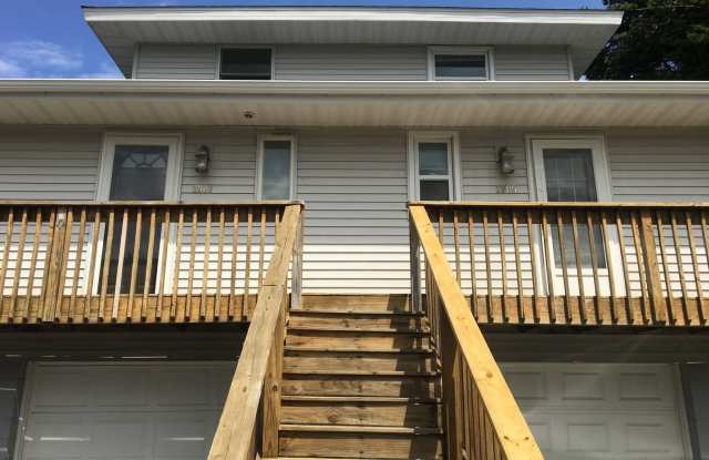 Large 2 Bdrm/2 Bath Condo 1 mile from Lake Michigan photos photos