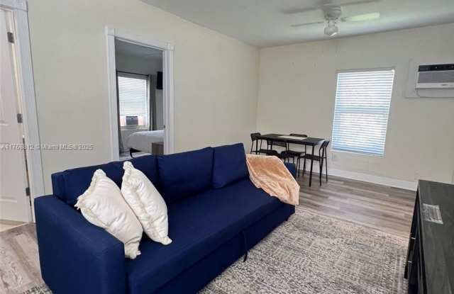 2315 Taylor St photos photos