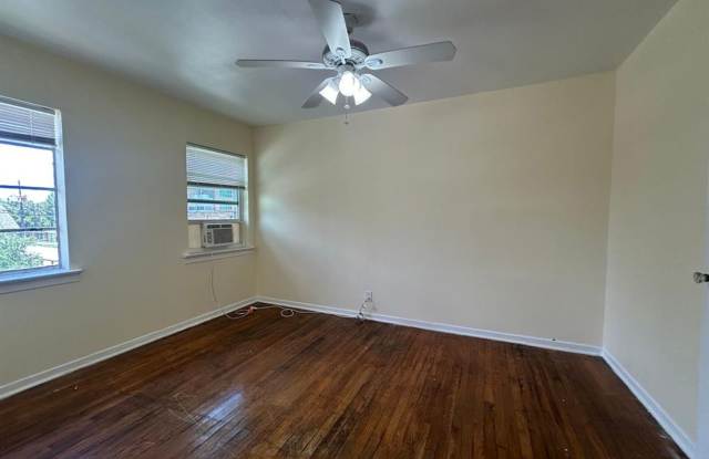 Charming two bedroom apartment - 1402 Gustav Street, Houston, TX 77023