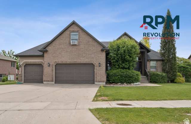 473 W 175 N photos photos