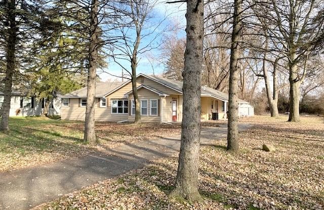 1421 EDWIN Street - 1421 Edwin St, Westland, MI 48186