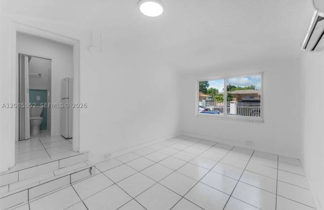 201 SW 51st Ct Gallery 2