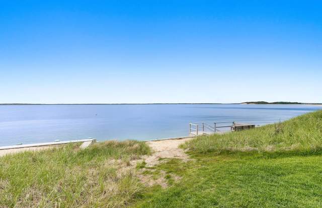 42 Peconic Avenue Gallery 2
