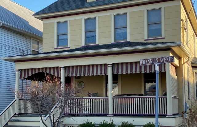 148 Franklin Avenue photos photos