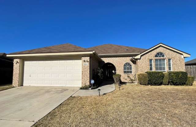 Viewable May 15th!  Small Pets Accepted! photos photos