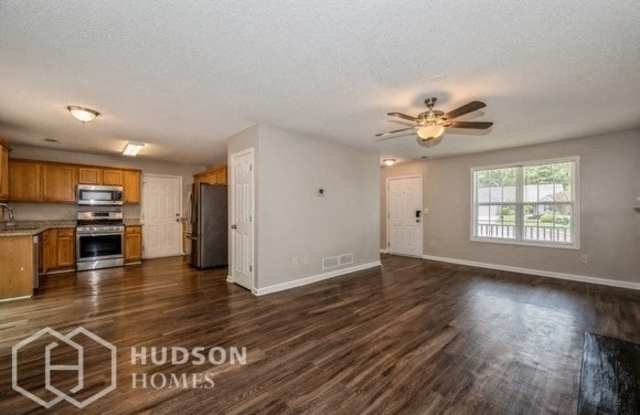 685 Riverside Walk Crossing Northeast Gallery 4