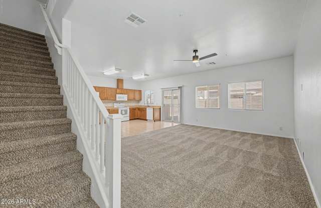 8748 W Wood Drive Gallery 4