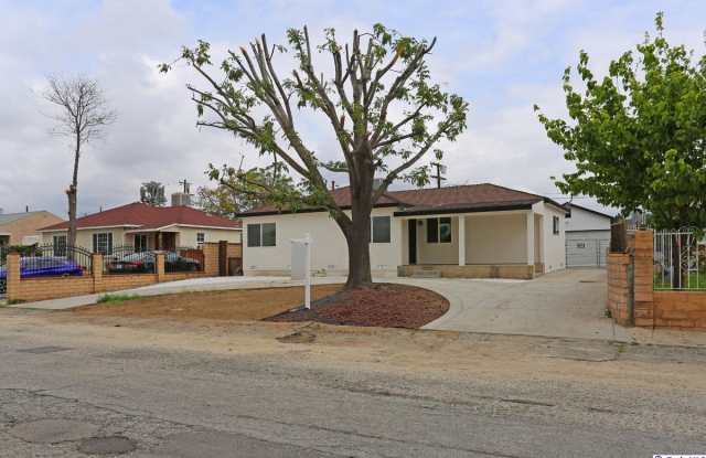 8850 Morehart Avenue - 8850 Morehart Avenue, Los Angeles, CA 91352