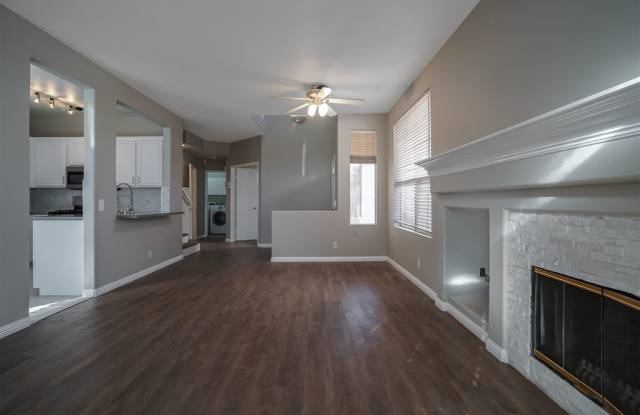 421 Sanibelle Cir Gallery 2