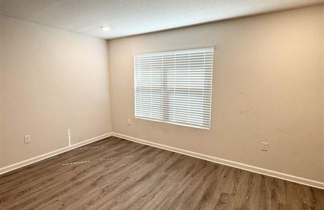 6311 Burrow Ln Gallery 4