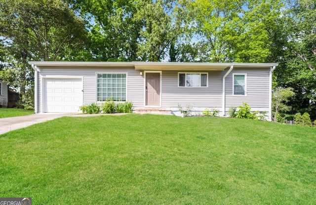 862 Kennesaw Drive - 862 Kennesaw Drive, Forest Park, GA 30297