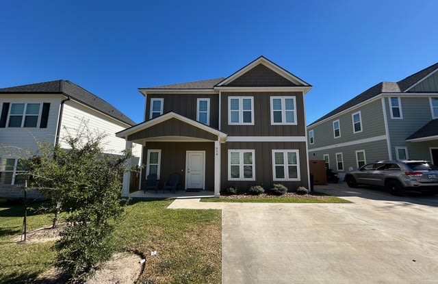 614 Peyton Street - 614 Peyton Street, College Station, TX 77840