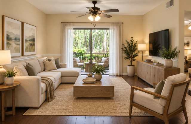 Beautiful 2/2 Conservation View Condo at The Crest close to UCF and Valencia College. Gallery 1