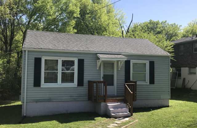 1 Bed/1 Bath Home plus office in Madison with Laminate Flooring, Pet Friendly - 232 Roosevelt Avenue, Nashville, TN 37115