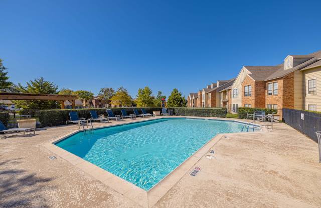 Arlington Hills Gallery 3